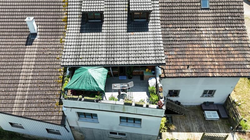Charmant appartement avec terrasse à Bennwil (19)
