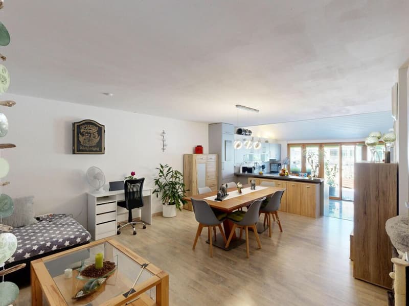 Charmant appartement avec terrasse à Bennwil (4)