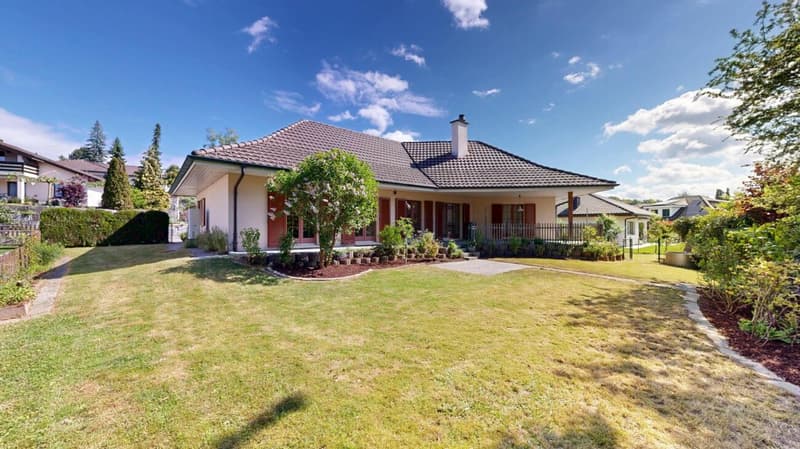 Freistehendes 5.5-Zimmer-Einfamilienhaus mit grossem Garten und vielfältigen Möglichkeiten (1)