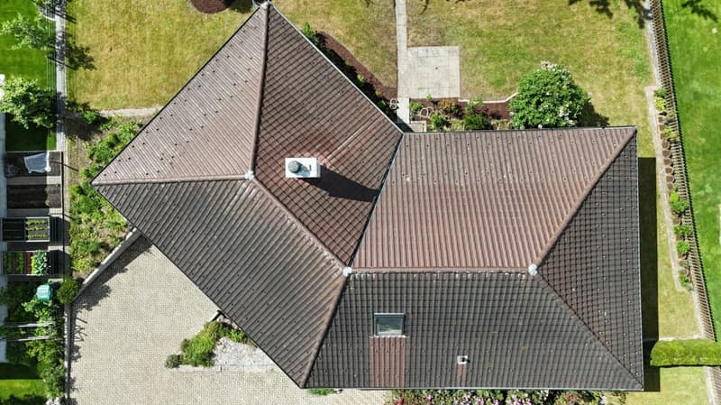 Freistehendes 5.5-Zimmer-Einfamilienhaus mit grossem Garten und vielfältigen Möglichkeiten (41)