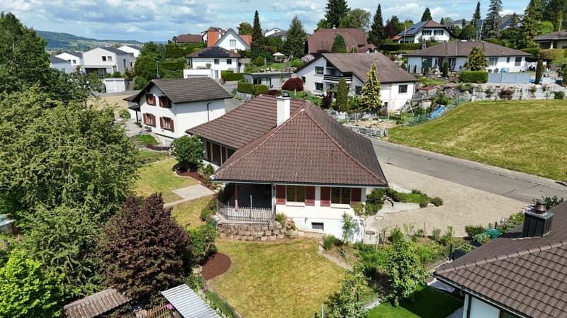 Freistehendes 5.5-Zimmer-Einfamilienhaus mit grossem Garten und vielfältigen Möglichkeiten (39)