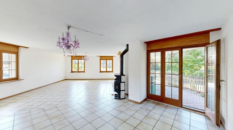 Freistehendes 5.5-Zimmer-Einfamilienhaus mit grossem Garten und vielfältigen Möglichkeiten (4)