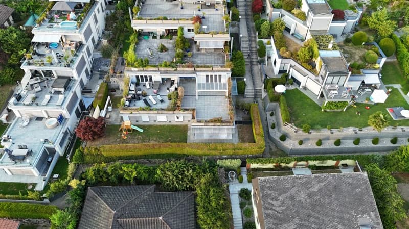 Wohnen an gehobener Lage, mit Weitsicht und grosser Terrasse (3)
