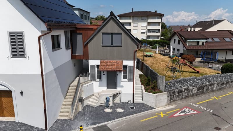 Erstvermietung: Charmantes, frisch renoviertes Tiny House mit privatem Garten in Boswil (13)