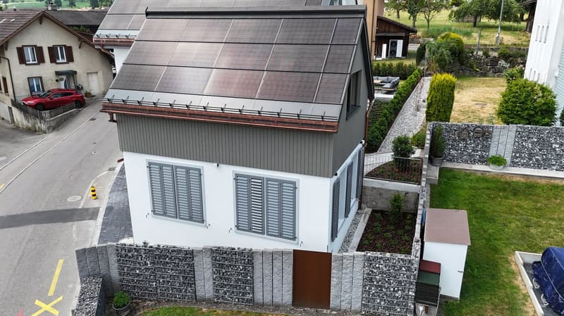 Erstvermietung: Charmantes, frisch renoviertes Tiny House mit privatem Garten in Boswil (15)