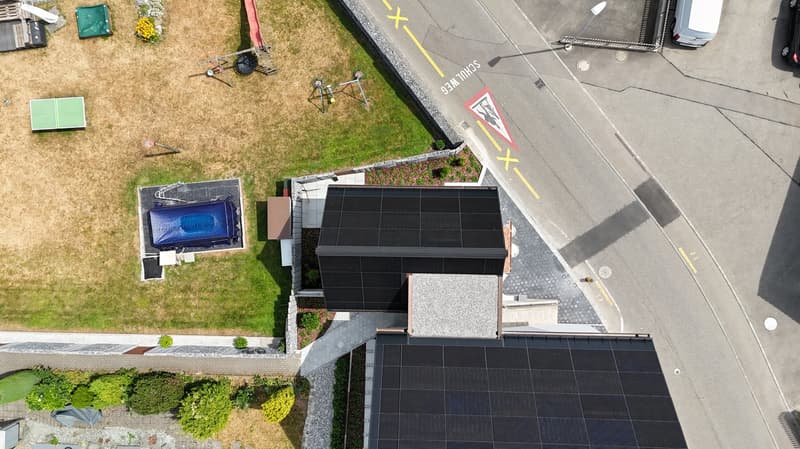 Erstvermietung: Charmantes, frisch renoviertes Tiny House mit privatem Garten in Boswil (16)