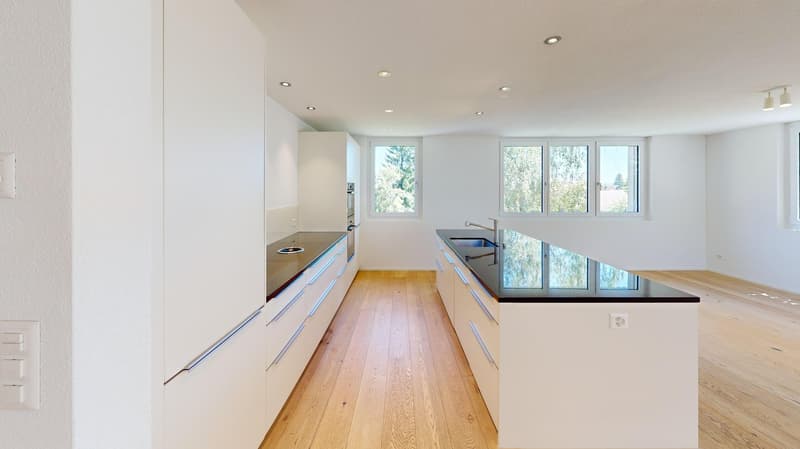 3.5-Zimmer-Gartenwohnung mit 242 m² Privatgarten und separatem Hauseingang (5)