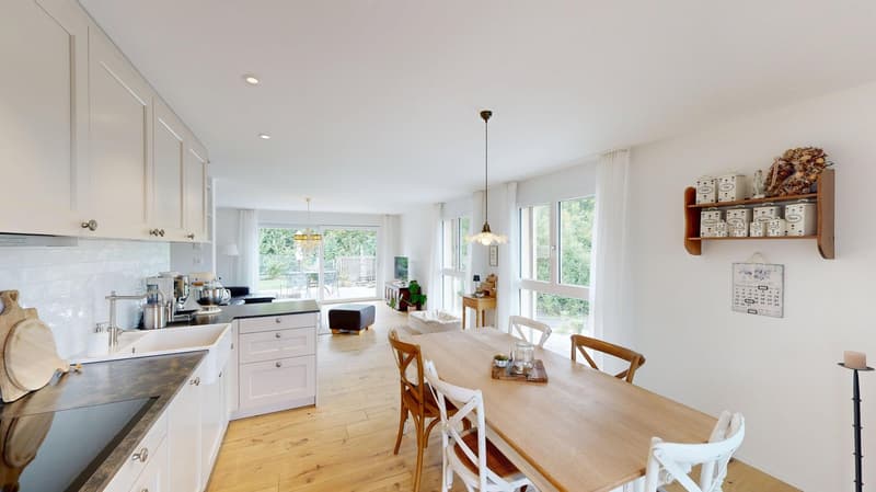 Neuwertig & vielseitig: Eigentumswohnung mit Balkon und 2 Sitzplätzen (4)