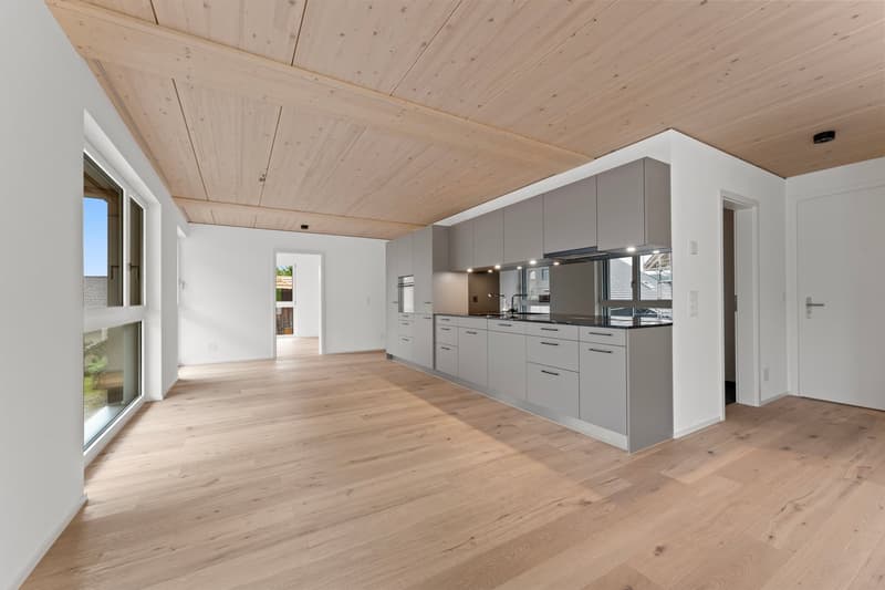 Moderne 4.5-Zimmer-Wohnung mit atemberaubendem Bergblick in Mühlethurnen (2)