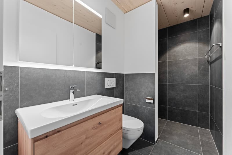 Moderne 4.5-Zimmer-Wohnung mit atemberaubendem Bergblick in Mühlethurnen (16)