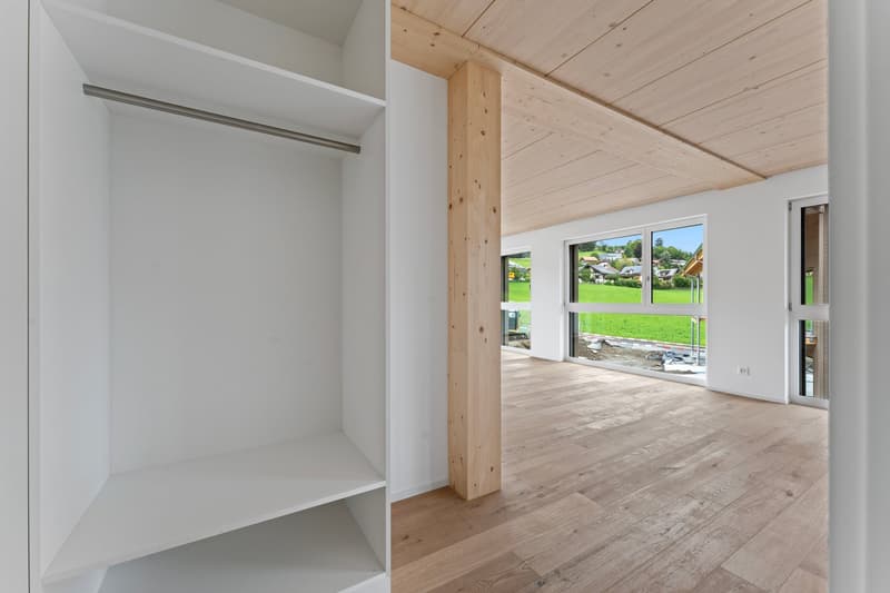 Moderne 4.5-Zimmer-Wohnung mit atemberaubendem Bergblick in Mühlethurnen (12)