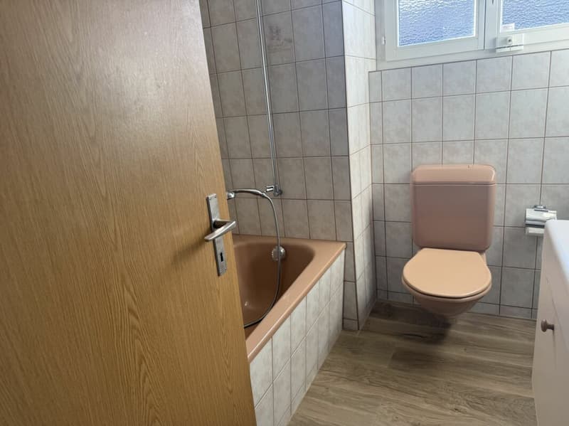Top 4.5-Zimmer-Dachwohnung mit traumhafter Aussicht in Gunten (12)