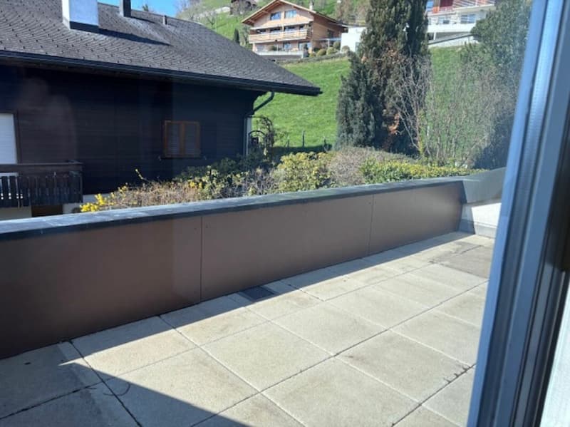 Top 4.5-Zimmer-Dachwohnung mit traumhafter Aussicht in Gunten (13)