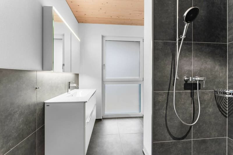 Tolle 4.5-Zimmerwohnung mit 2 Balkonen zu vermieten (11)