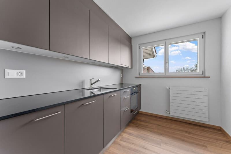 4-Zimmer-Wohnung im Hochparterre mit Balkon zu vermieten (8)