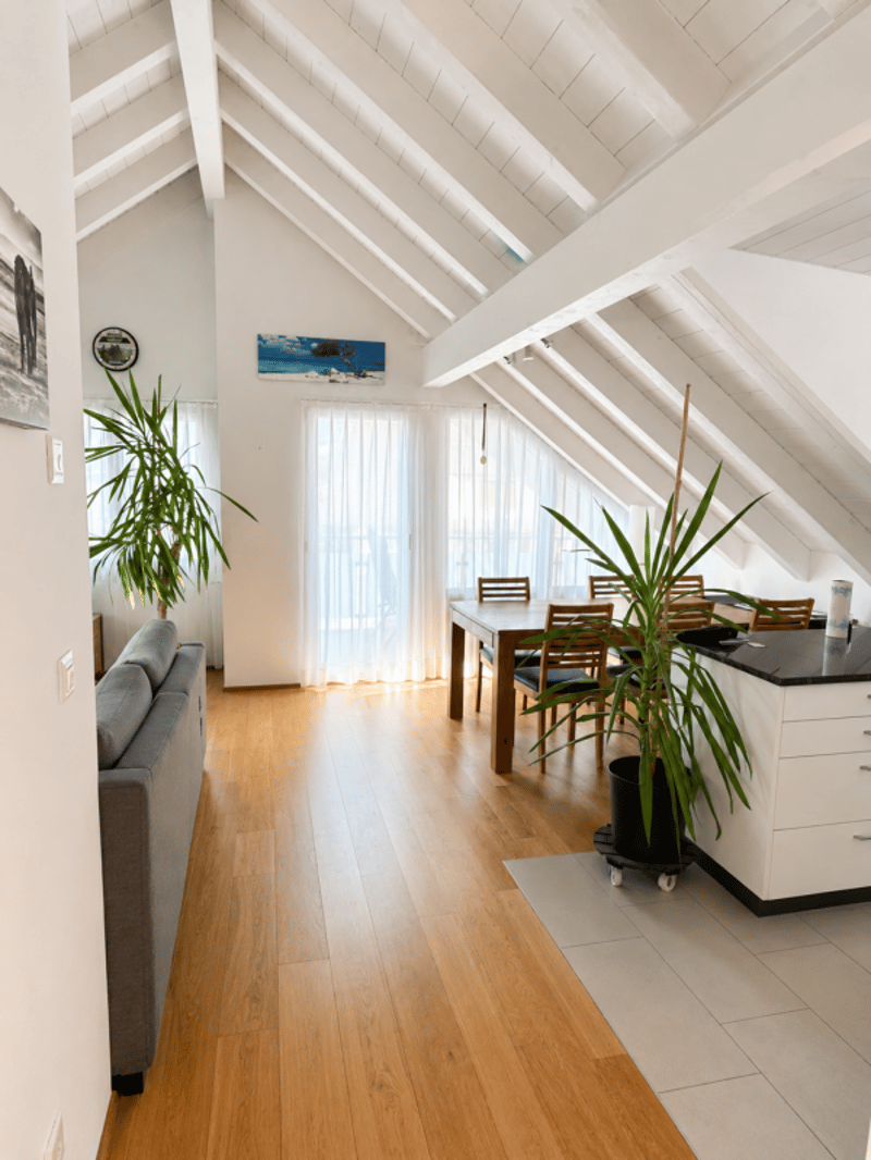 3.5-Zimmerwohnung im Dachgeschoss zu vermieten (10)