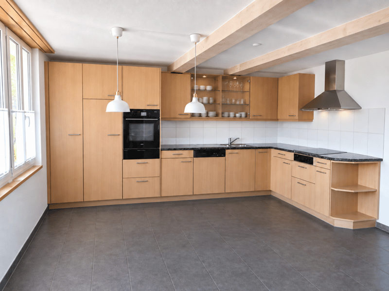4.5-Zimmerwohnung auf dem Land mit grossem Balkon zu Vermieten (3)