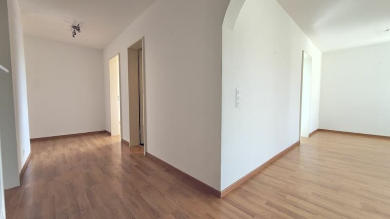 Schöne Aussichten! Helle und gemütliche Wohnung im 7. OG mit toller Bergsicht! (17)