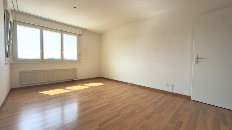 Schöne Aussichten! Helle und gemütliche Wohnung im 7. OG mit toller Bergsicht! (14)