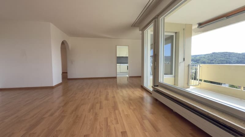 Schöne Aussichten! Helle und gemütliche Wohnung im 7. OG mit toller Bergsicht! (10)