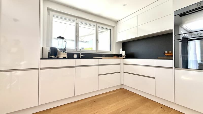 Move in & feel at home - hochwertige Attikawohnung für Expats & Professionals (5)