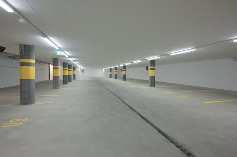 Parking space wanted? (3)