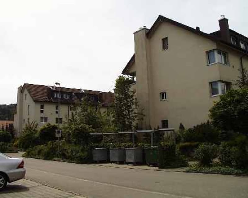 Einstellplatz in der Tiefgarage gesucht? (2)