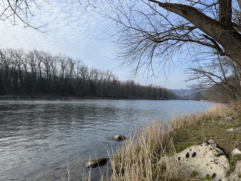 5 Gehminuten zum Fluss