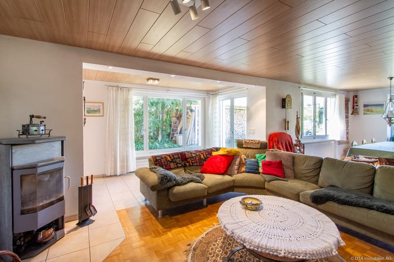Einfamilienhaus mit wunderschönem Garten, direkt angrenzend an die Lan (5)