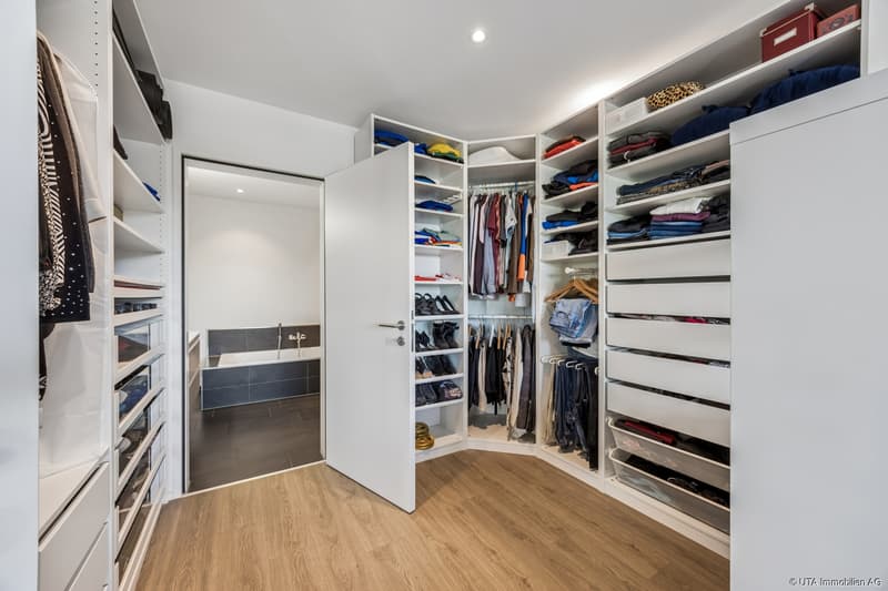 traumhafte 4.5-Zimmer-Terrassenwohnung an erhöhter Wohnlage (13)