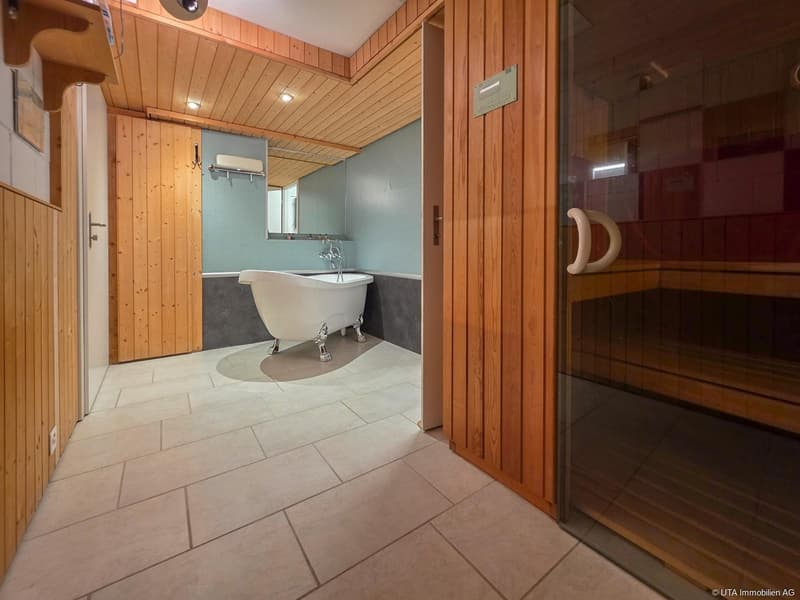 UG2 Wellnessbereich mit Sauna