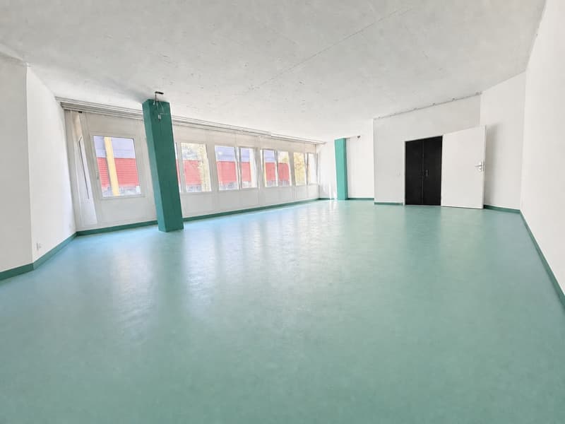 Räume für Büro, Atelier, Therapieraum, Yogakurse, Photo-Shooting, Werkraum, Künsteratellier (3)