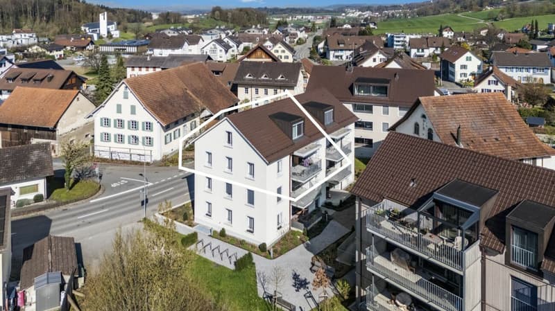 Appartement-maisonnette élégant et de haute qualité avec grande galerie, balcon et ambiance de vie calme (12)