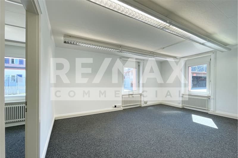 275 m² di spazio per uffici vicino alla stazione di Wildegg (5)