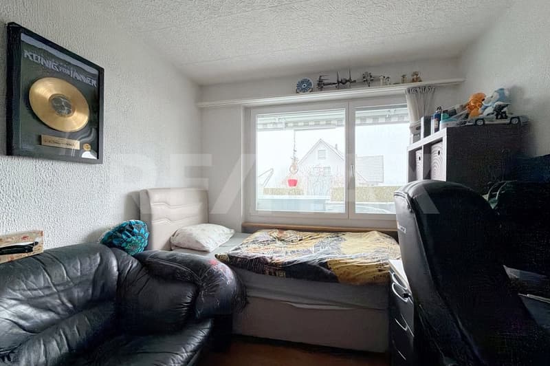 Appartement lumineux 4.5 pièces avec balcon et espace de séjour (8)