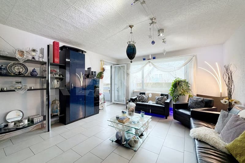 Appartement lumineux 4.5 pièces avec balcon et espace de séjour (2)
