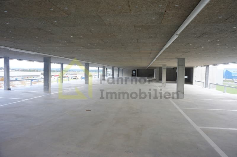 PKW - Parkplätze in Parkhaus (Ladestationen E-Mobility vorhanden) (5)