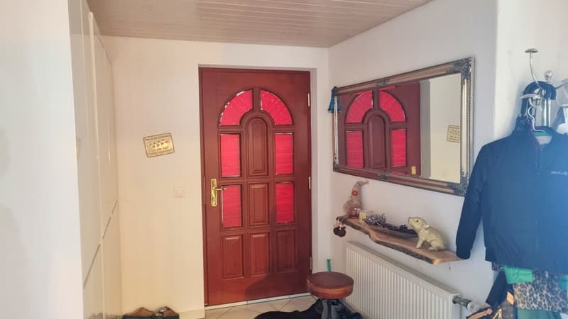 Moderne, heimelige Dachwohnung an zentraler Lage (5)