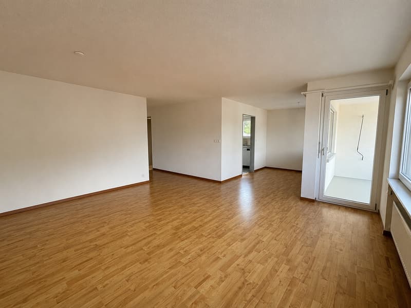 Ruhige 4.5-Zimmerwohnung mit Balkon (2)
