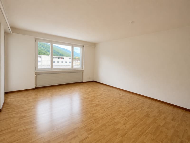 Ruhige 4.5-Zimmerwohnung mit Balkon (4)