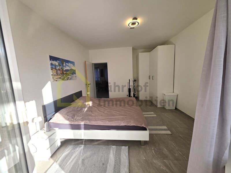 2.5-Zimmer-Wohnung mit Lift und zwei Balkonen am Lago Maggiore (9)