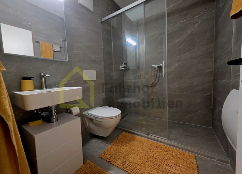 2.5-Zimmer-Wohnung mit Lift und zwei Balkonen am Lago Maggiore (2)