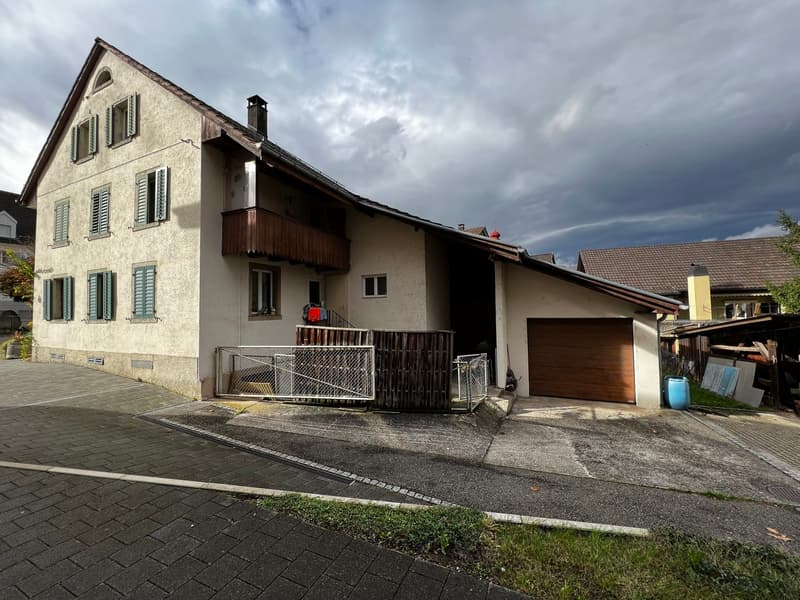Baulandparzelle mitten im Dorf (2)