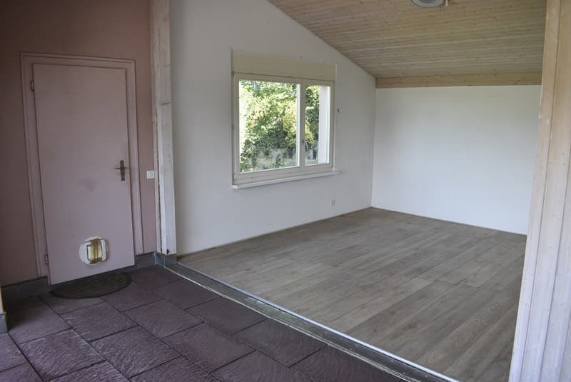 5.5 Zimmerwohnung mit angrenzender Doppelgarage, am Waldrand gelegen (13)
