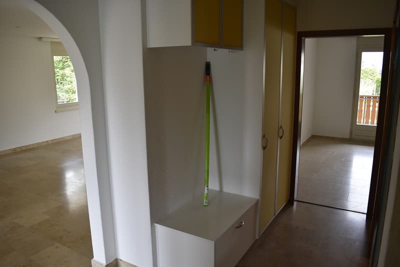 Grosse ruhige 3½ Zimmerwohnung mit 2 Balkonen (7)