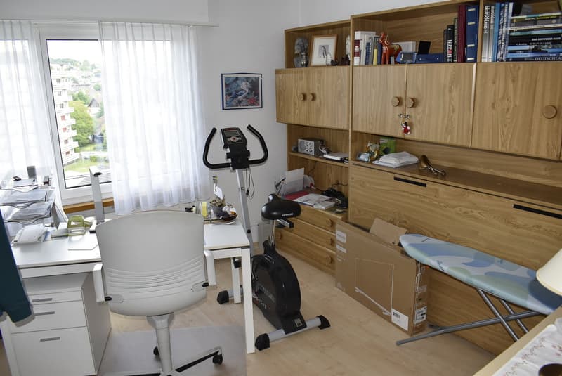 Sehr gepflegte 4½ Zimmerwohnung im obersten Stockwerk (8)