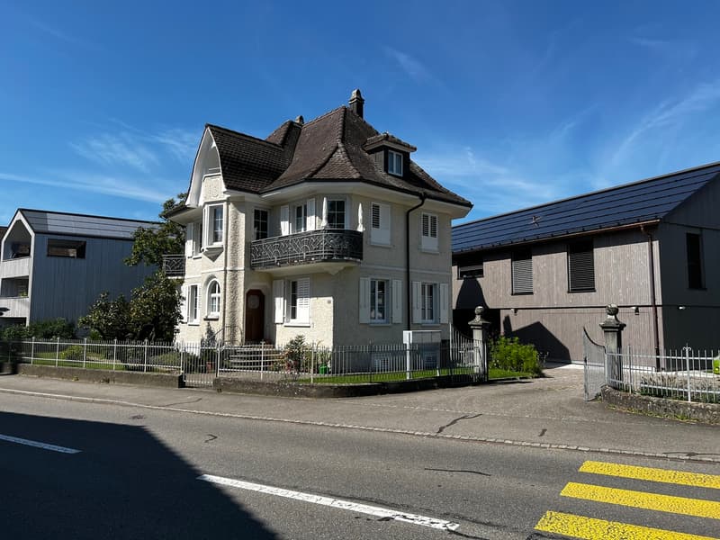 Kleine renovierte 4 Zimmerwohnung in 3 Familienhaus (9)
