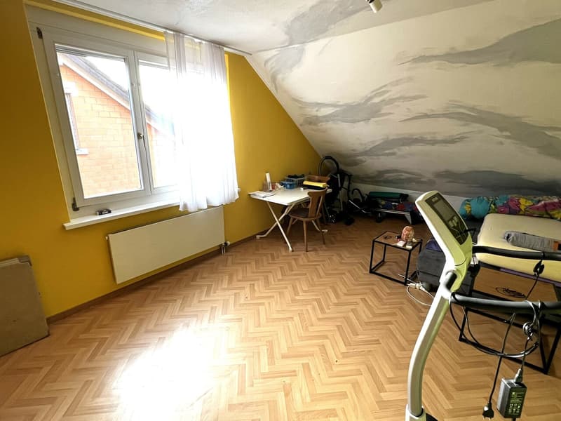 Kinderfreundliche 4½ Zimmer Erdgeschosswohnung (11)