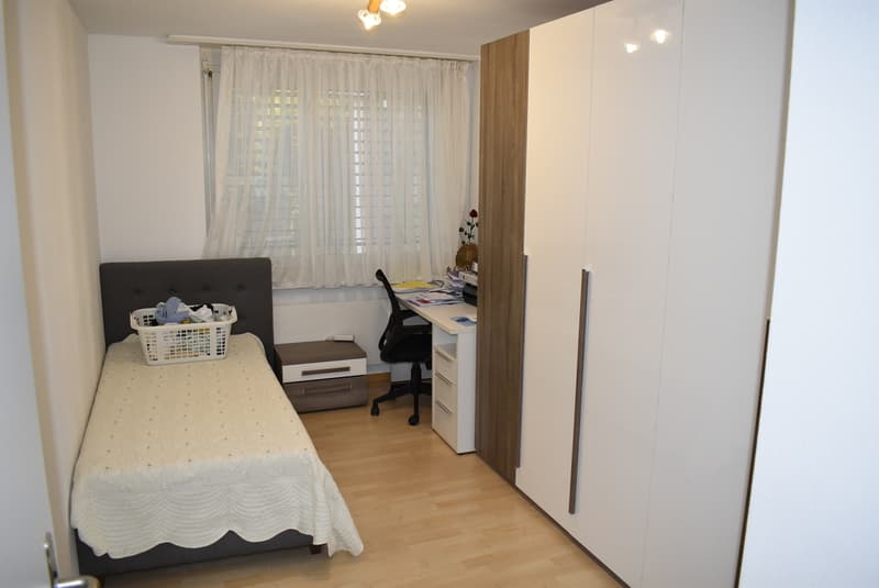 Kinderfreundliche 4½ Zimmer Erdgeschosswohnung (7)