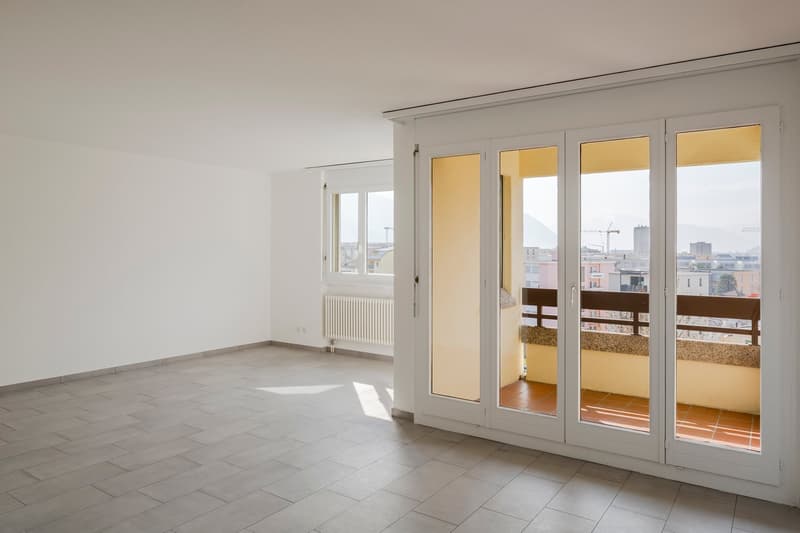Geräumiges 4.5-Zimmer-Wohnung in ruhiger Gegend von Giubiasco (8)